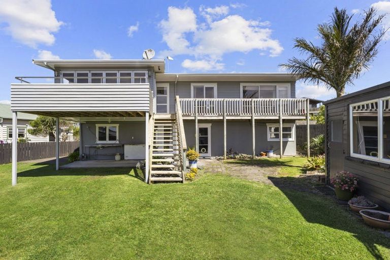 Photo of property in 19 Taipari Avenue, Raglan, 3225