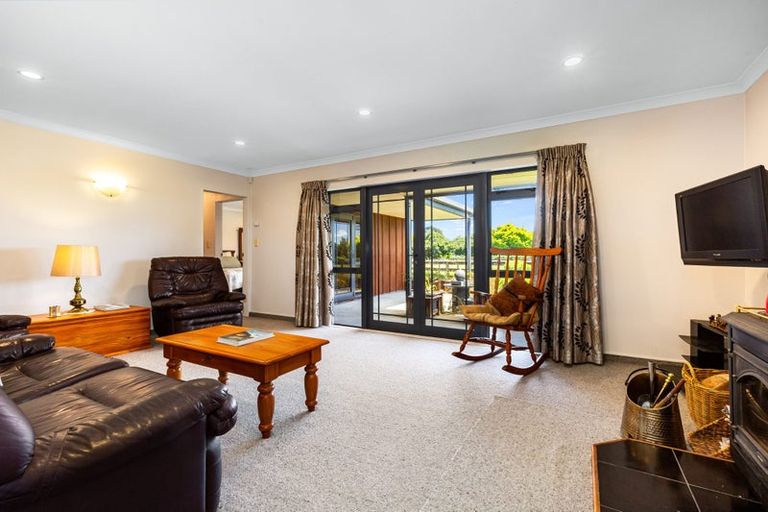 Photo of property in 4 Pukematawai Lane, Levin, 5571