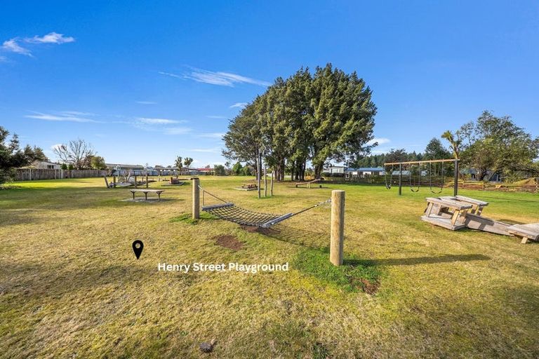 Photo of property in 19 Henry Street, Te Anau, 9600