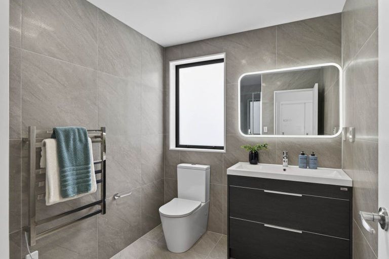 Photo of property in 40 Skua Road, Hobsonville, Auckland, 0616