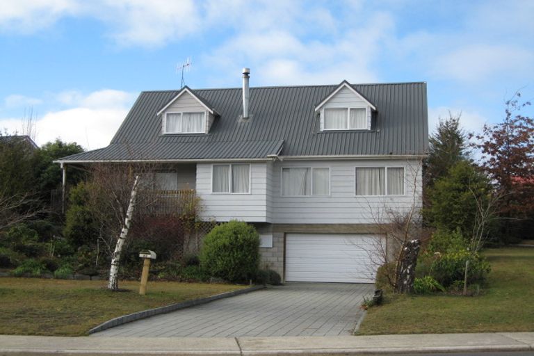 Photo of property in 23 Cherry Court, Wanaka, 9305