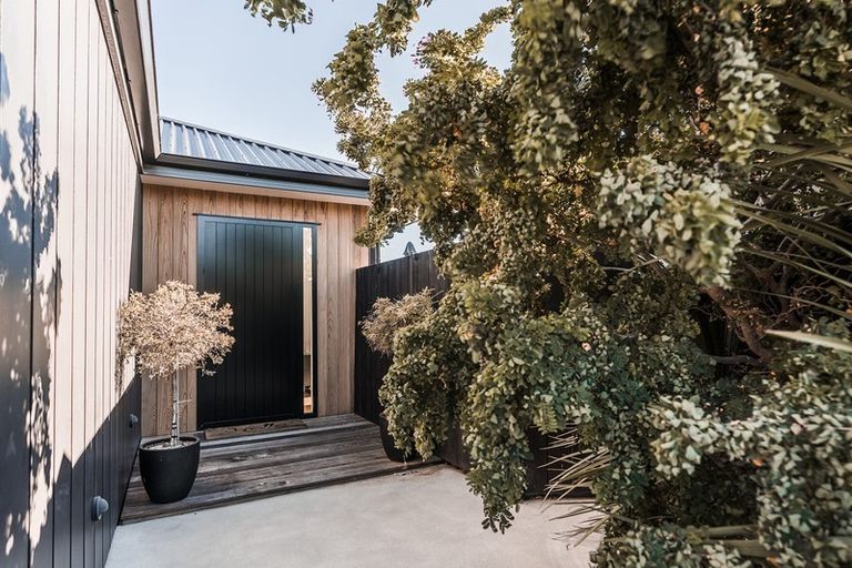 Photo of property in 18 Silver Street, Lower Shotover, Queenstown, 9304