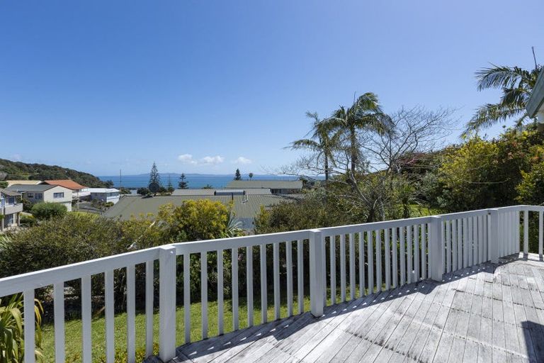 Photo of property in 42 Stratford Drive, Cable Bay, 0420