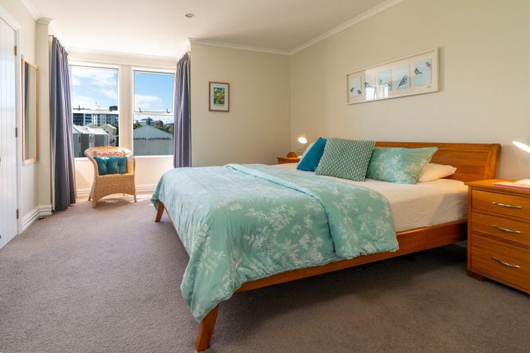 Photo of property in 153f Grant Road, Thorndon, Wellington, 6011