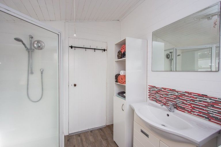 Photo of property in 4 Walnut Place, Owhata, Rotorua, 3010