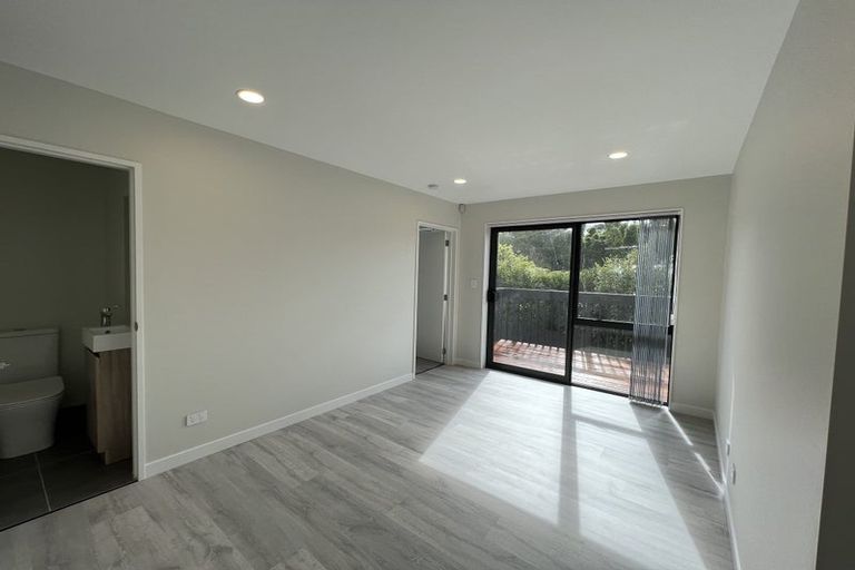 Photo of property in 4a Tudor Place, Mairangi Bay, Auckland, 0630