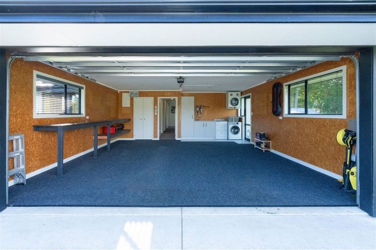 Photo of property in 73 Muhunoa East Road, Ohau, Levin, 5570