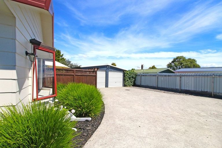 Photo of property in 51a Collins Road, Melville, Hamilton, 3206