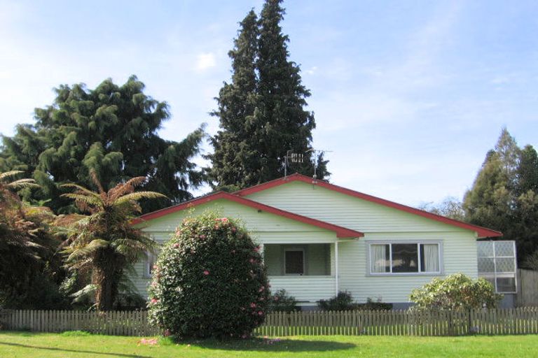 Photo of property in 1 Shirley Street, Mangakakahi, Rotorua, 3015