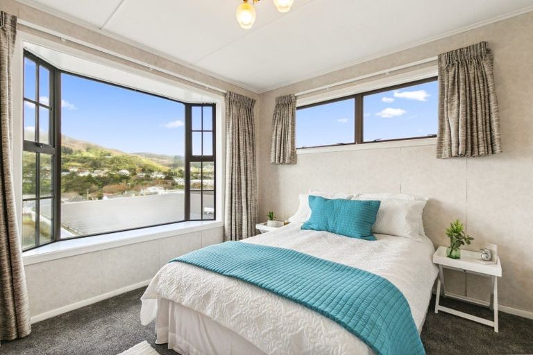 Photo of property in 365 Main Road, Tawa, Wellington, 5028