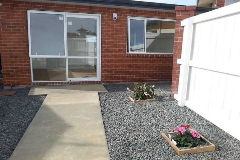 Photo of property in 104 Bleakhouse Road, Mellons Bay, Auckland, 2014