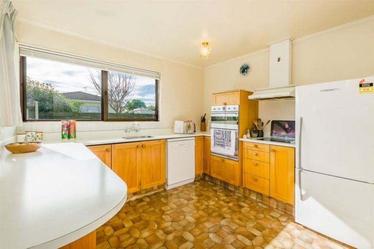 Photo of property in 63a Ngaio Road, Waikanae, 5036