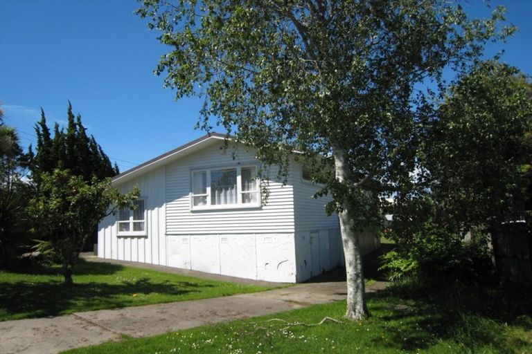 Photo of property in 19 Adams Road, Manurewa, Auckland, 2102