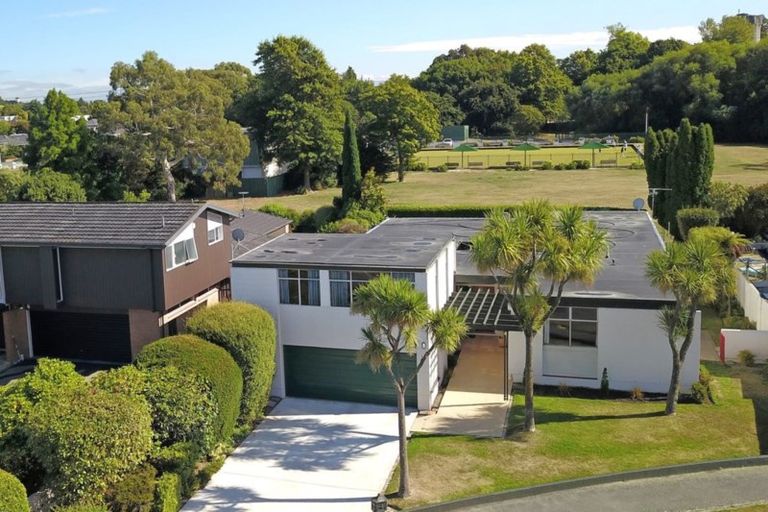 Photo of property in 24 Guinness Crescent, Ilam, Christchurch, 8041