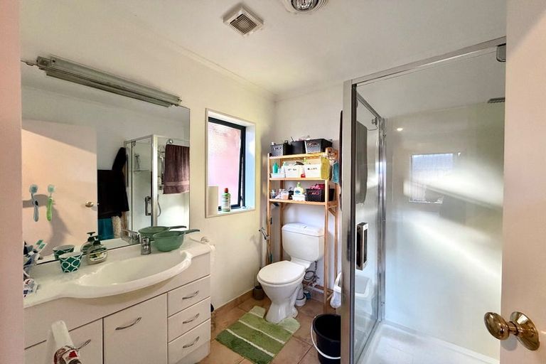 Photo of property in 30 Nuneaton Drive, Flat Bush, Auckland, 2019