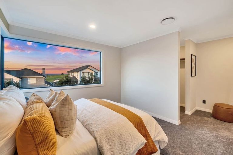 Photo of property in 62 Headland Drive, Long Bay, Auckland, 0630