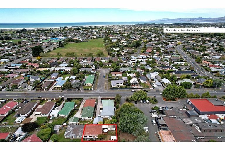 Photo of property in 2/26a Branksome Place, Parklands, Christchurch, 8083