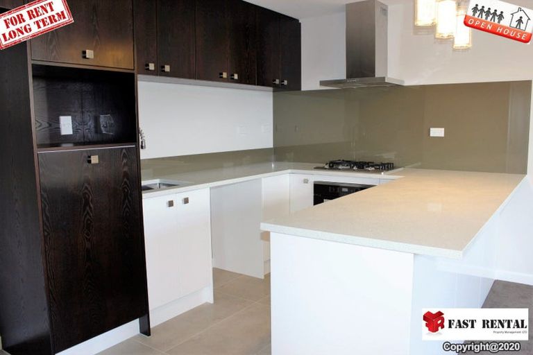 Photo of property in 52 Corricvale Way, Northcross, Auckland, 0630