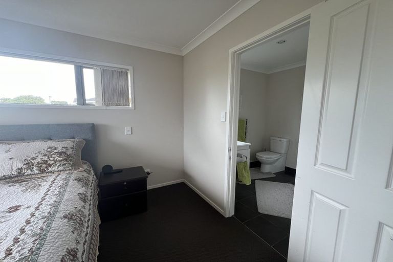 Photo of property in 24 Patons Road, Howick, Auckland, 2014