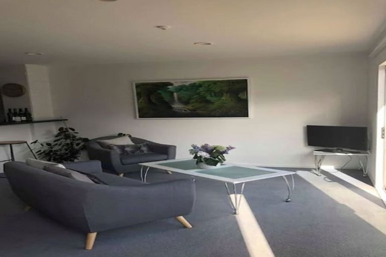 Photo of property in 5/3 Kelvin Grove, Te Aro, Wellington, 6011