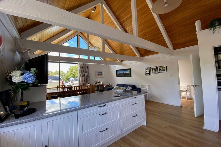 Photo of property in 9 Truscott Grove, Awapuni, Palmerston North, 4412