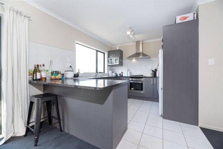 Photo of property in 34 Mili Way, Ranui, Auckland, 0612