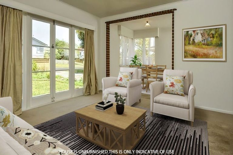 Photo of property in 83 Farquhar Road, Glendene, Auckland, 0602