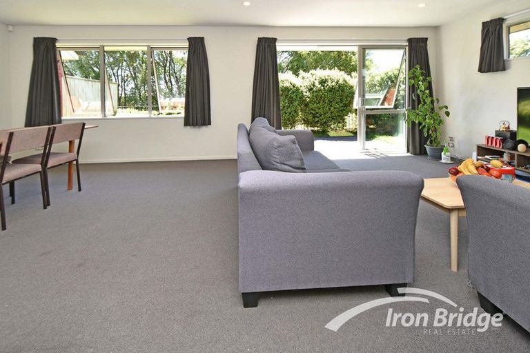 Photo of property in 18a Date Crescent, Aidanfield, Christchurch, 8025