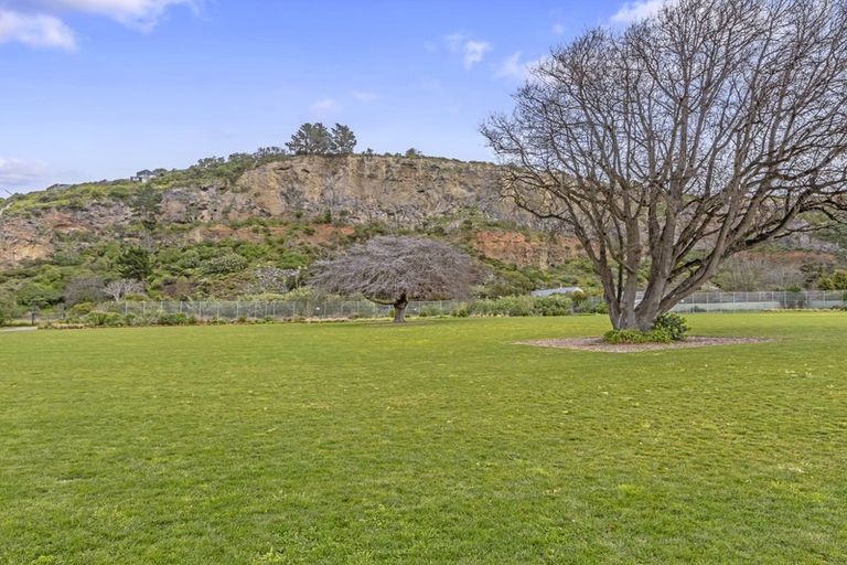Photo of property in 1/43a Main Road, Redcliffs, Christchurch, 8081