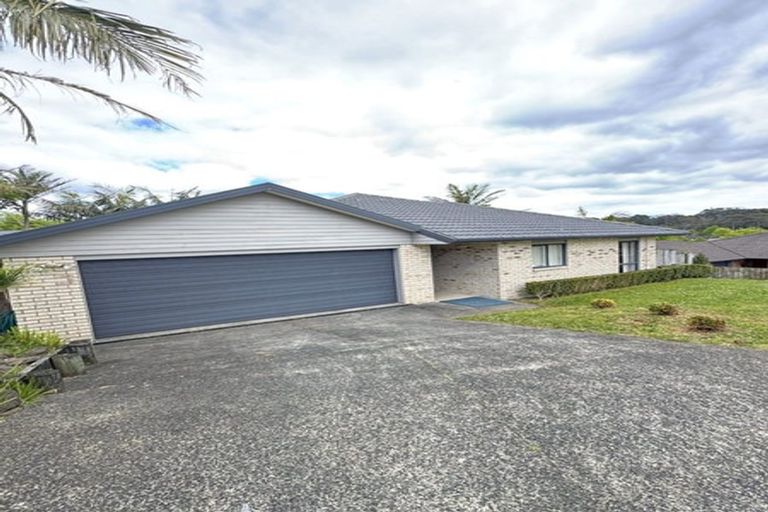 Photo of property in 7 Luna Place, Henderson, Auckland, 0612