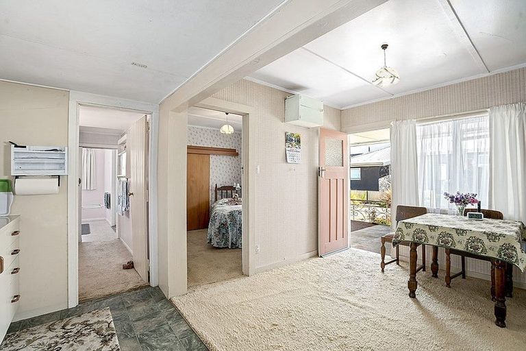 Photo of property in 18 Arklow Street, Albert Town, Wanaka, 9305