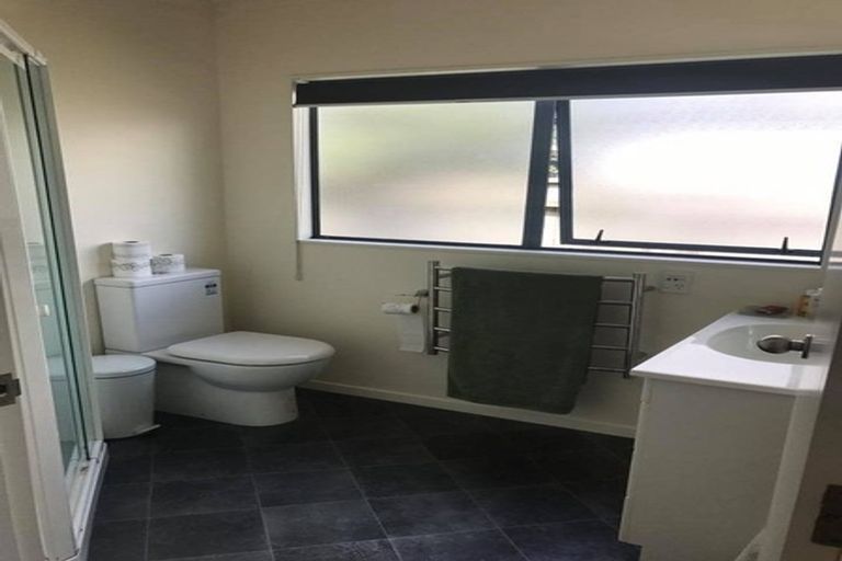 Photo of property in 72 Samwell Drive, Whitby, Porirua, 5024