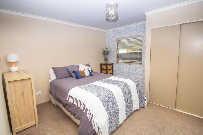 Photo of property in 33 Waenga Drive, Cromwell, 9310
