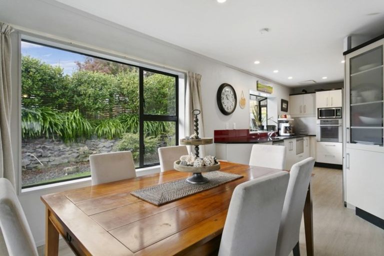 Photo of property in 83 Harvey Street, Waipahihi, Taupo, 3330