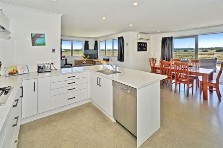 Photo of property in 158b Pukehina Parade, Pukehina, Te Puke, 3189