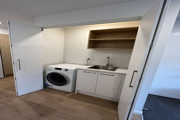 Photo of property in 2/48 Glen Road, Stokes Valley, Lower Hutt, 5019