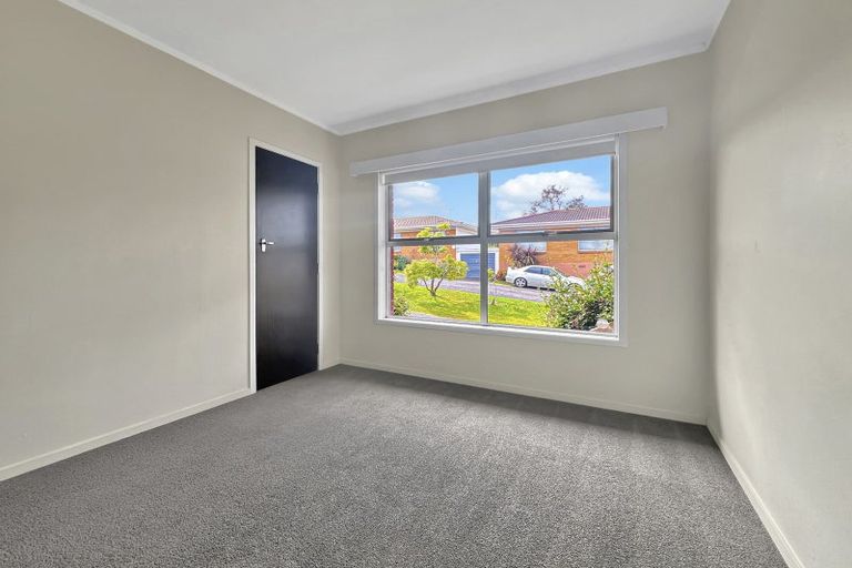 Photo of property in 1/11 Manuka Road, Bayview, Auckland, 0629