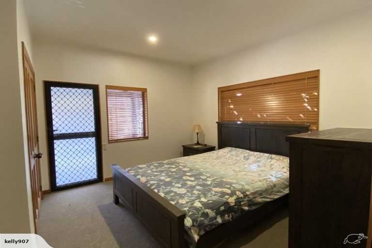 Photo of property in 60 Cheriton Road, Mellons Bay, Auckland, 2014