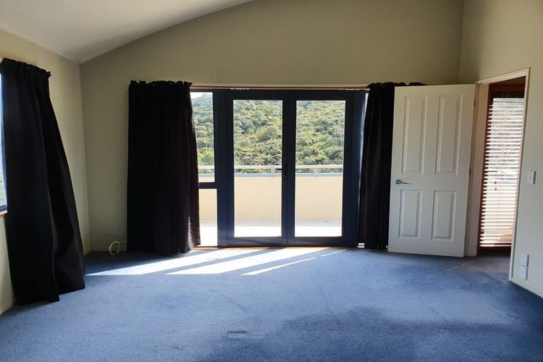Photo of property in 107 Viewmont Drive, Harbour View, Lower Hutt, 5010