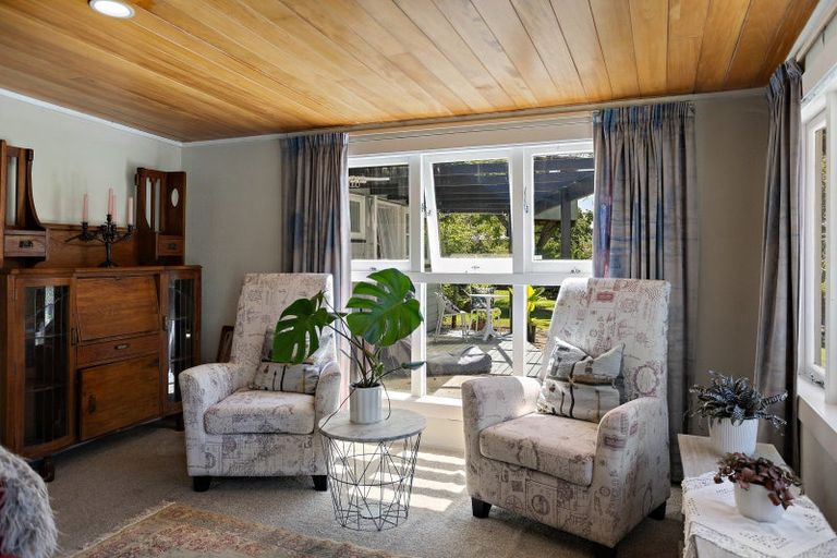 Photo of property in 13 Hannan Road, Whitianga, 3510
