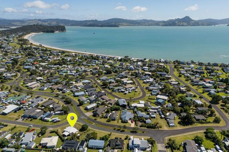 Photo of property in 1 Hawk Hill Crescent, Cooks Beach, Whitianga, 3591