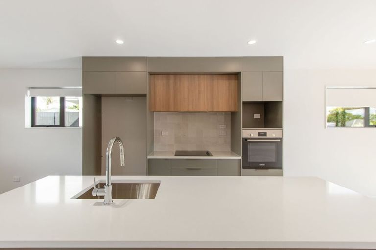 Photo of property in 5b Claymore Street, Manurewa, Auckland, 2102