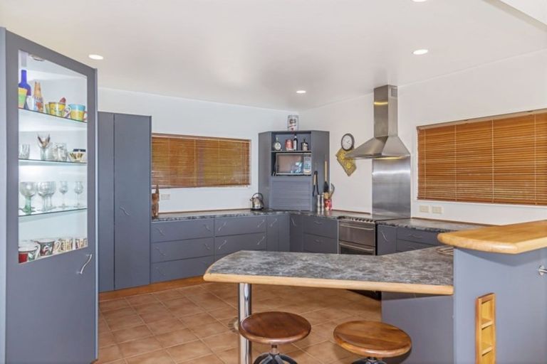 Photo of property in 65 Duncansby Road, Stanmore Bay, Whangaparaoa, 0932