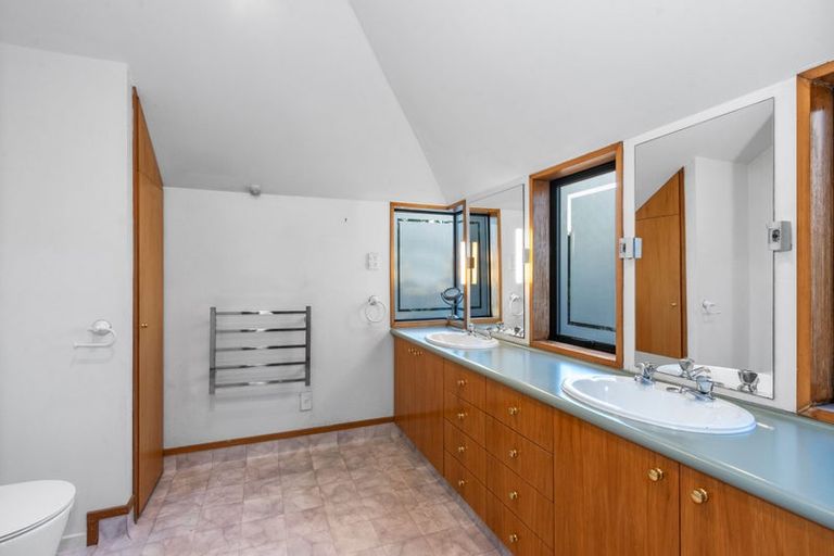 Photo of property in 7 Glandovey Road, Fendalton, Christchurch, 8052