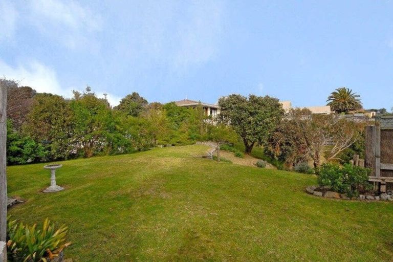 Photo of property in 4 Flaxmere Street, Waikanae Beach, Waikanae, 5036