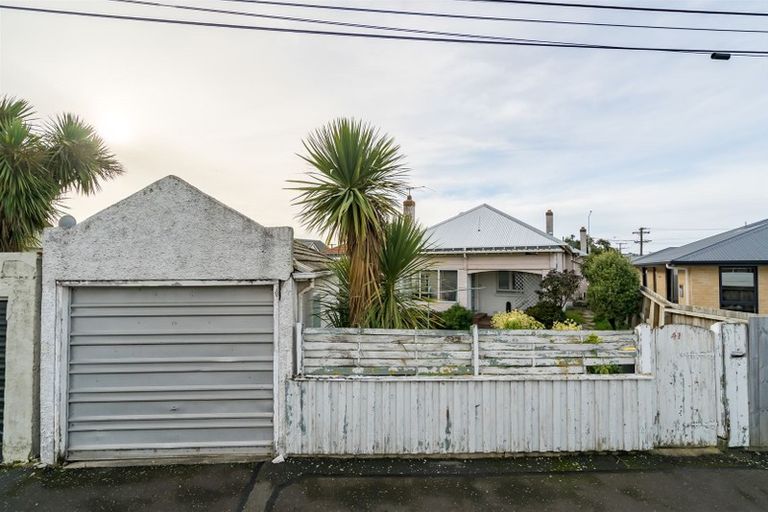 Photo of property in 42 Queens Drive, Saint Kilda, Dunedin, 9012