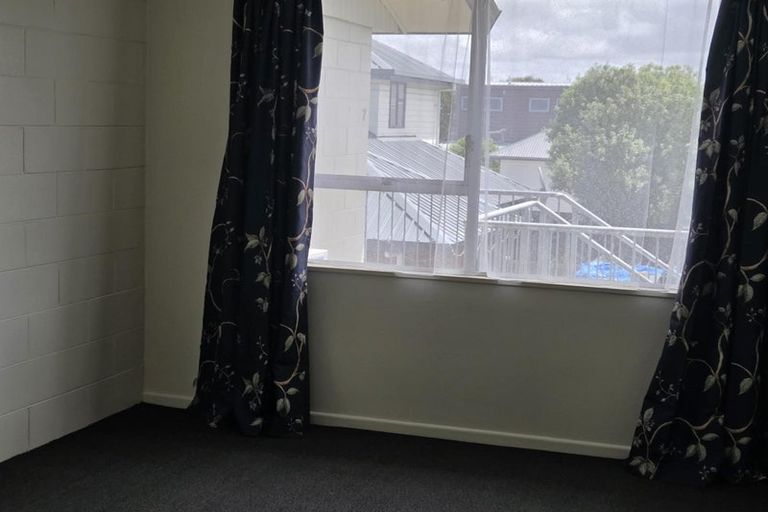 Photo of property in 2/72 Fairfield Avenue, Addington, Christchurch, 8024