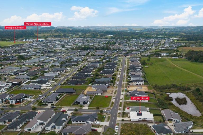 Photo of property in 37 Josh Road, Huapai, Kumeu, 0810
