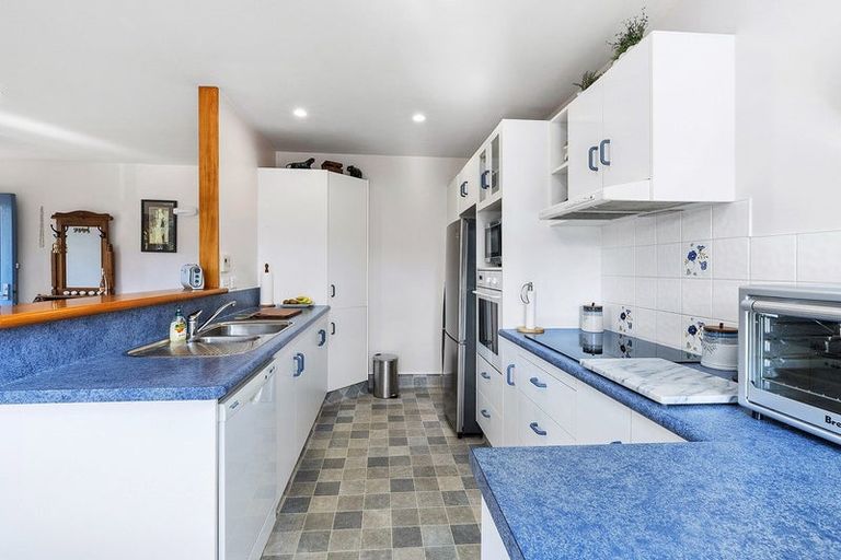 Photo of property in 1/4u Richard Street, Titahi Bay, Porirua, 5022