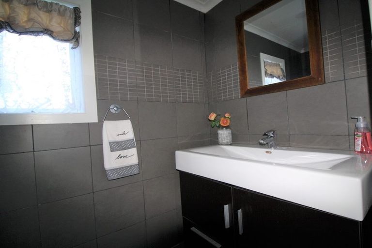 Photo of property in 44a Mako Avenue, Whiritoa, Whangamata, 3691